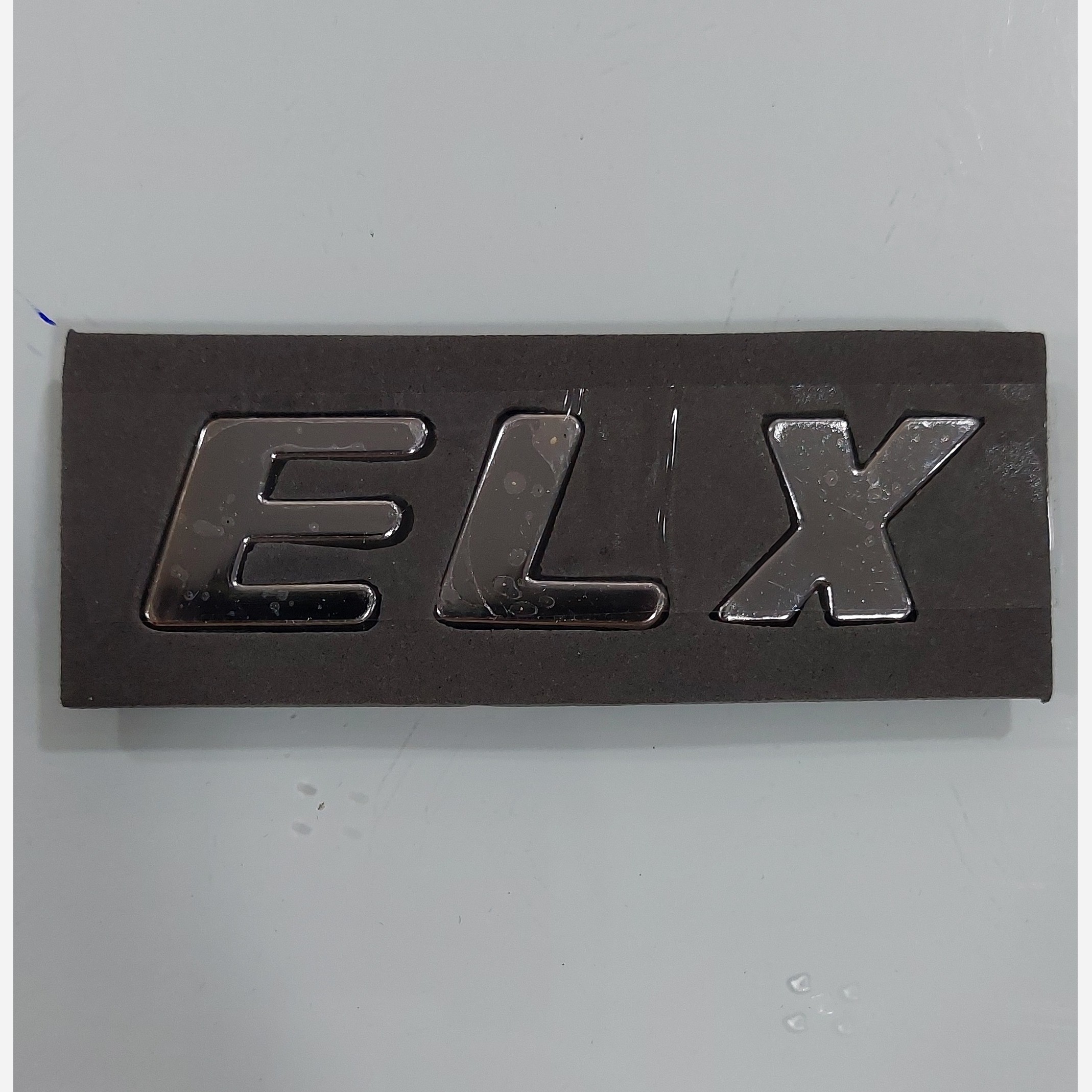 نوشته صندوق پرشیاELX