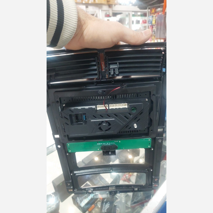 مانیتور طرح فابریکی پرشیا((پس کرایه))