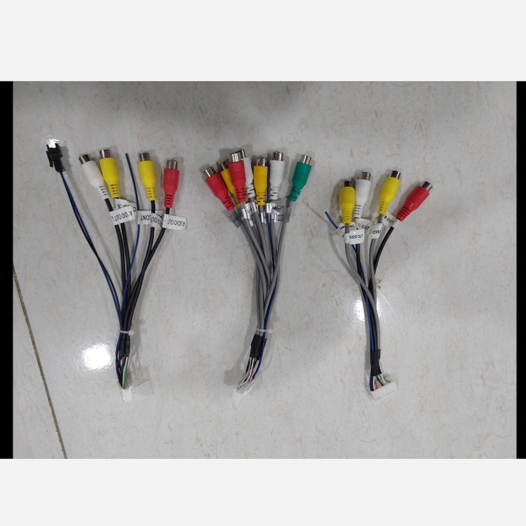 سوکت rc مانیتور(پس کرایه)